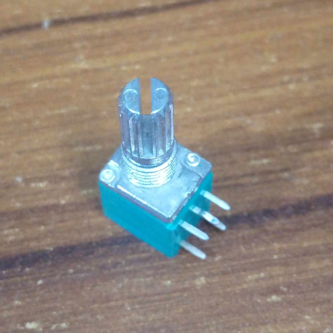 RV09 9mm B503 Square Stereo 50K Linear Potentiometer With Spline Shaft Vertical 5 Pin Rotary Stereo Volume Control. 