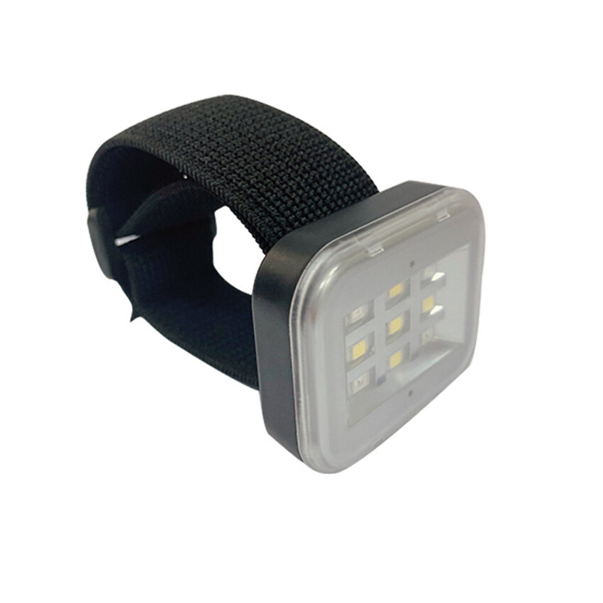 Running Light, Reflective Safety Light For Runners, USB Rechargeable LED Light, Clip On Running Lights With Runners And Joggers For Camping, Hiking, Running, Jogging, Outdoor Adventure. 