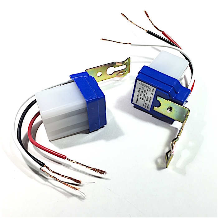 Auto On/Off Light Switch Photo Control Sensor. 