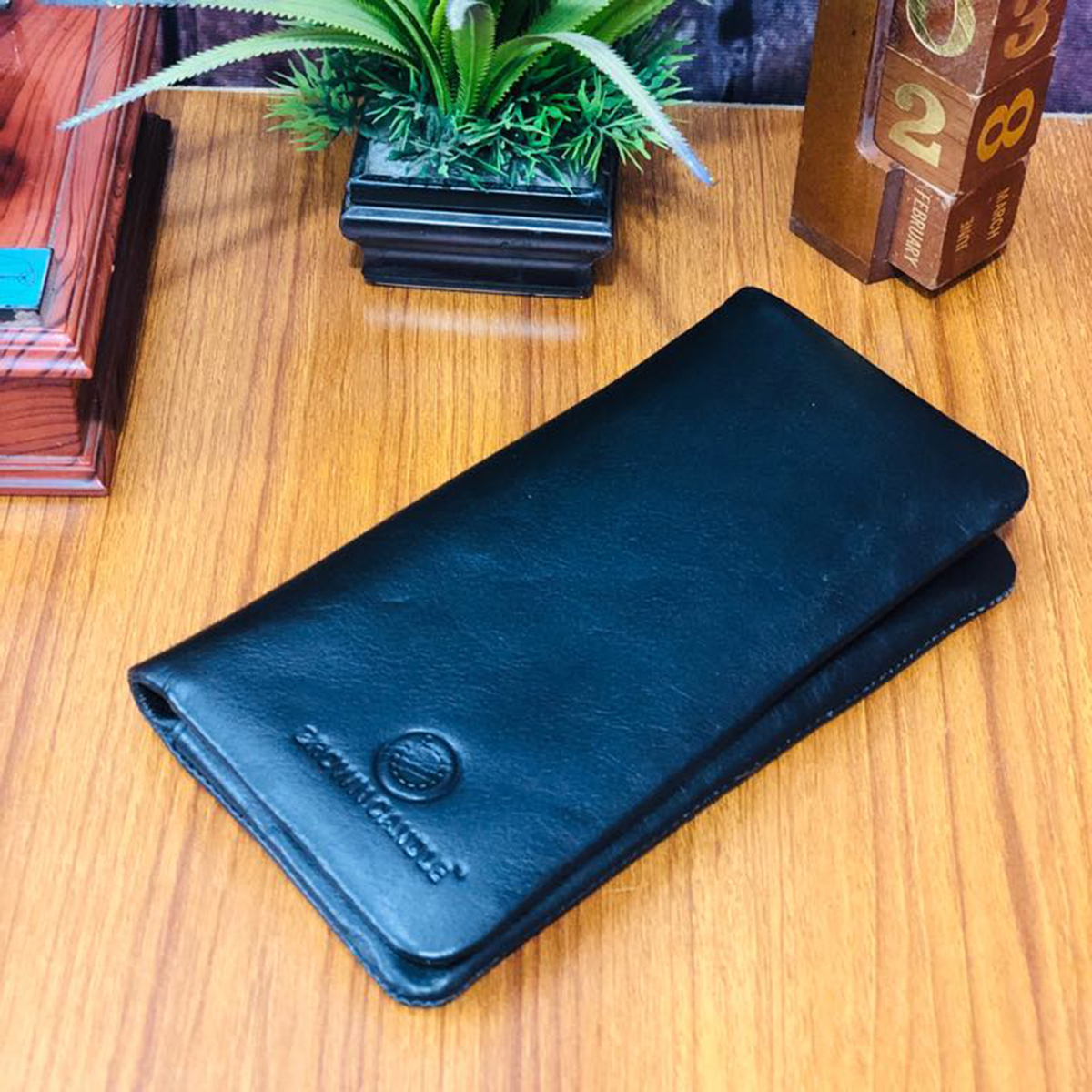 Jenuine Vergin Leather wallet