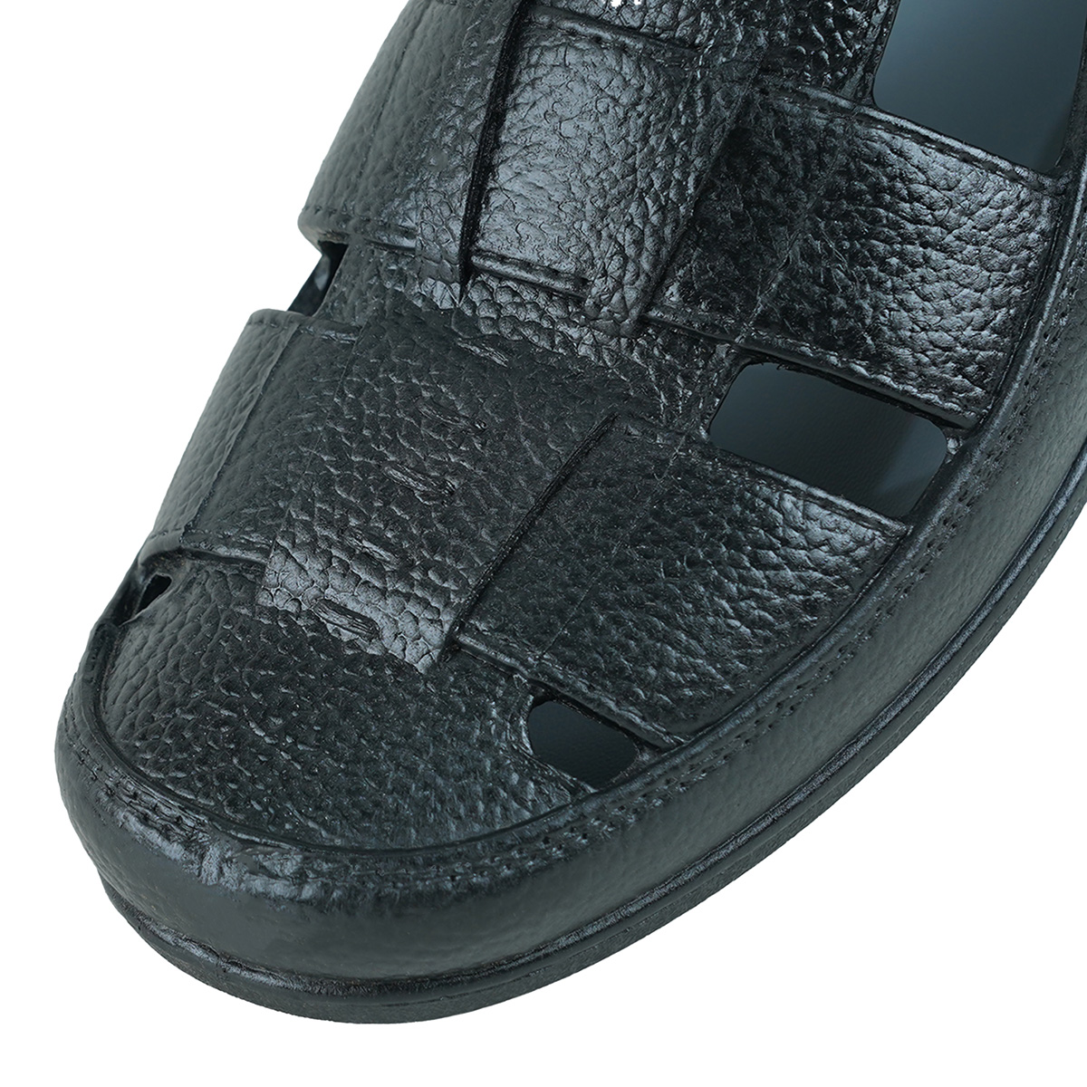 Apex Men's Waterproof Close Sandal. 