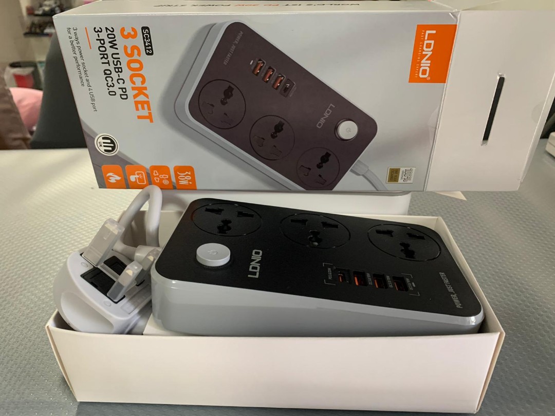 LDNIO SC3412 38W PD20W Power Strip 3 Socket Outlets And 3 QC 3.0 USB Multiplug. 