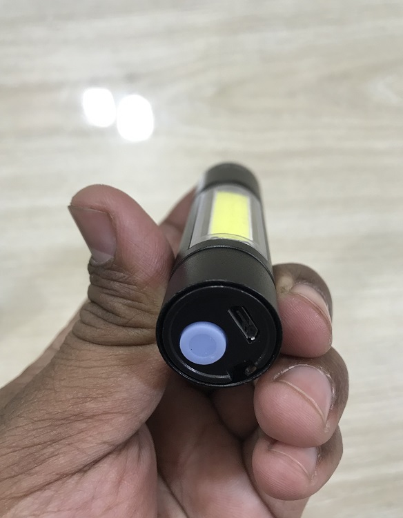GF009 LED Flashlight COB Rechargeable Zoom Focus. 