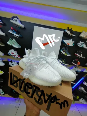 Yeezy 350 v2 hot sale cheap running shoes