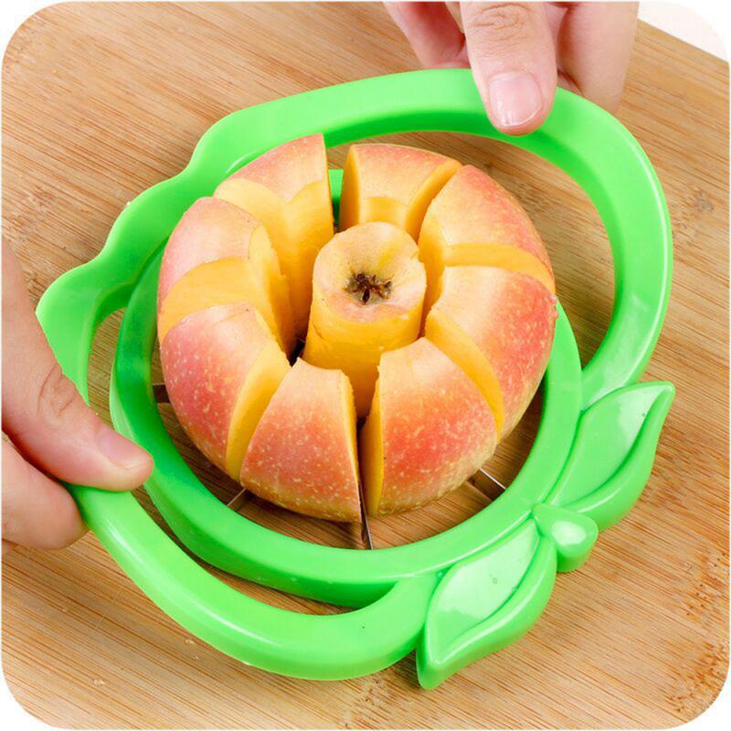 Creative Kitchen Apple Slicer Stainless Steel Blade Apple Slicer Convenient Fruit Slicer Safety Fruit Slicer Kitchen Device Sets-Random Color. 