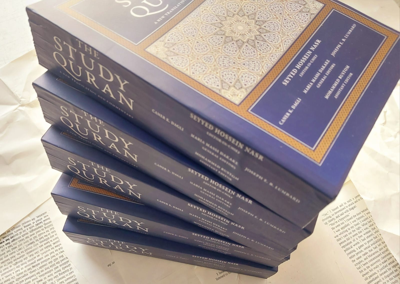 The Study Q'uran: A New Translation and Commentary - Paperback. 