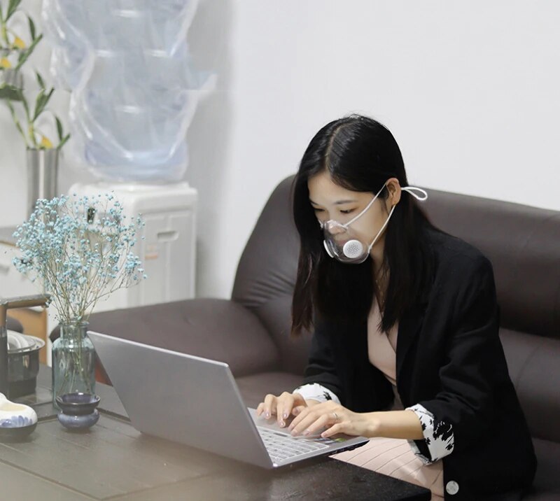 Silicone Reusable Protective Mask With Breathing Valve Deaf-Mute Lip Mask Outdoor Dust-Proof Mask Transparent Mask With Filters. 