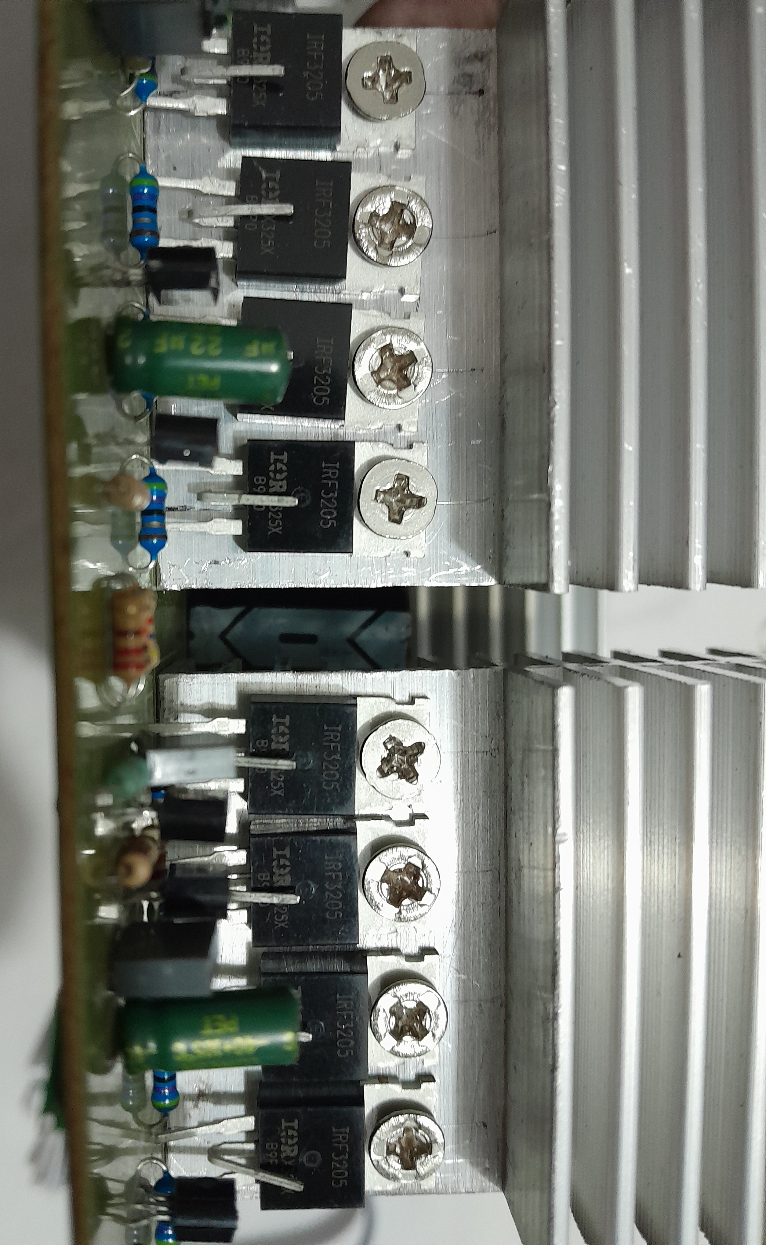 IPS Circuit DSP Pure sine wave 1200 VA (12 Volt) Digital IPS( IRF 3205 X 16 N-Channel original MOSFET). 