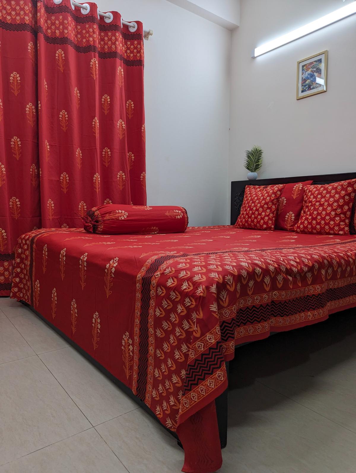 Soft Twill Cotton luxury Hand Block King Size Bedsheet. 