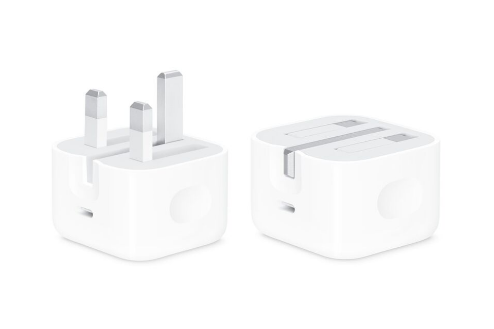 For iPhone 12 Pro Max 20W PD Fast Charging Adapter UK Plug Featuring Folding Pins Type C Charger Power Adapter For iPhone 12 / 12 Pro / 12 Mini. 