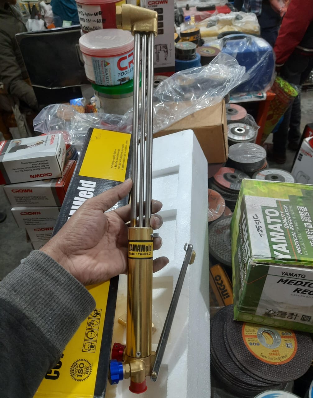 Oxygen Acetylene Cutting Torch Lsobaric Cutting Torch Stainless Steel Manual Gas Cutting Torch Same as picture. 