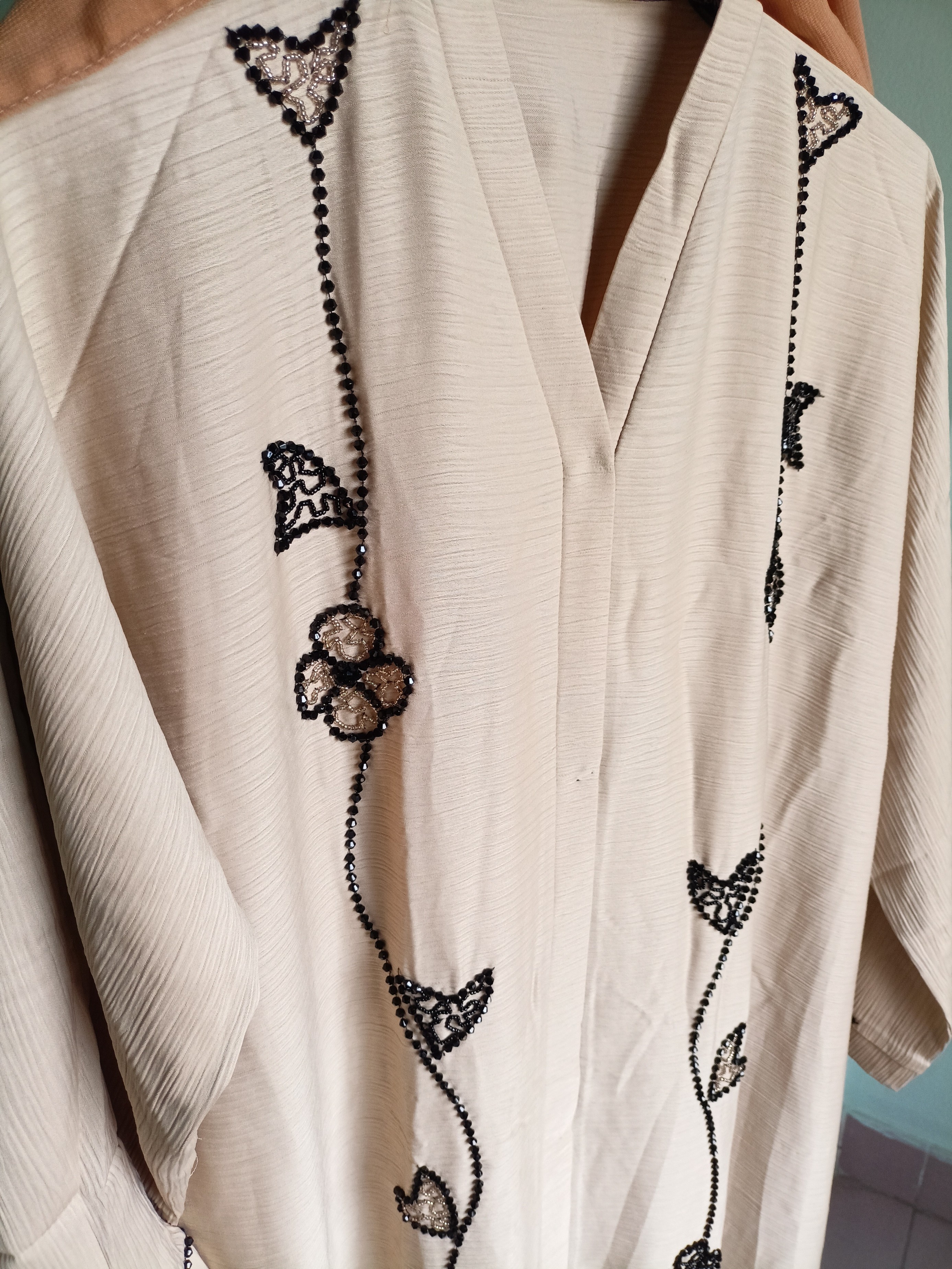 Most demanding elegant design Dubai jum fabrics Borka with stons karcupi kas For Women Regular Use Borka Outerwear Zoom fabrics Abaya Borkha with maching hijab Borka For Women. 