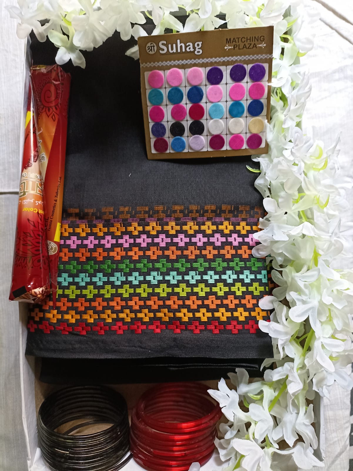 Exclusive Combo Pack (Saree, Curi, Mehedi, Gajra, Tip) For Your Loved One For Women | Special And Thoughtful Gift Set Comfortable Soft Saree. 