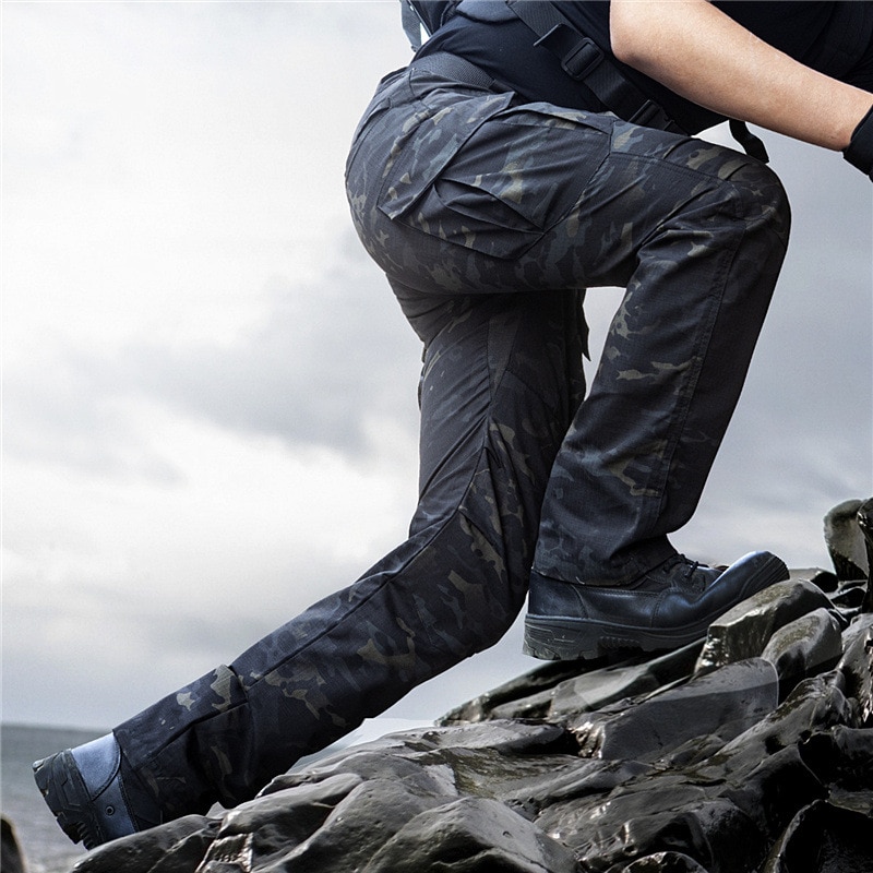 Archon Outdoor  Pants Men's New Winter Waterproof Multi-cket Cargo Pants    Work Trousers. 