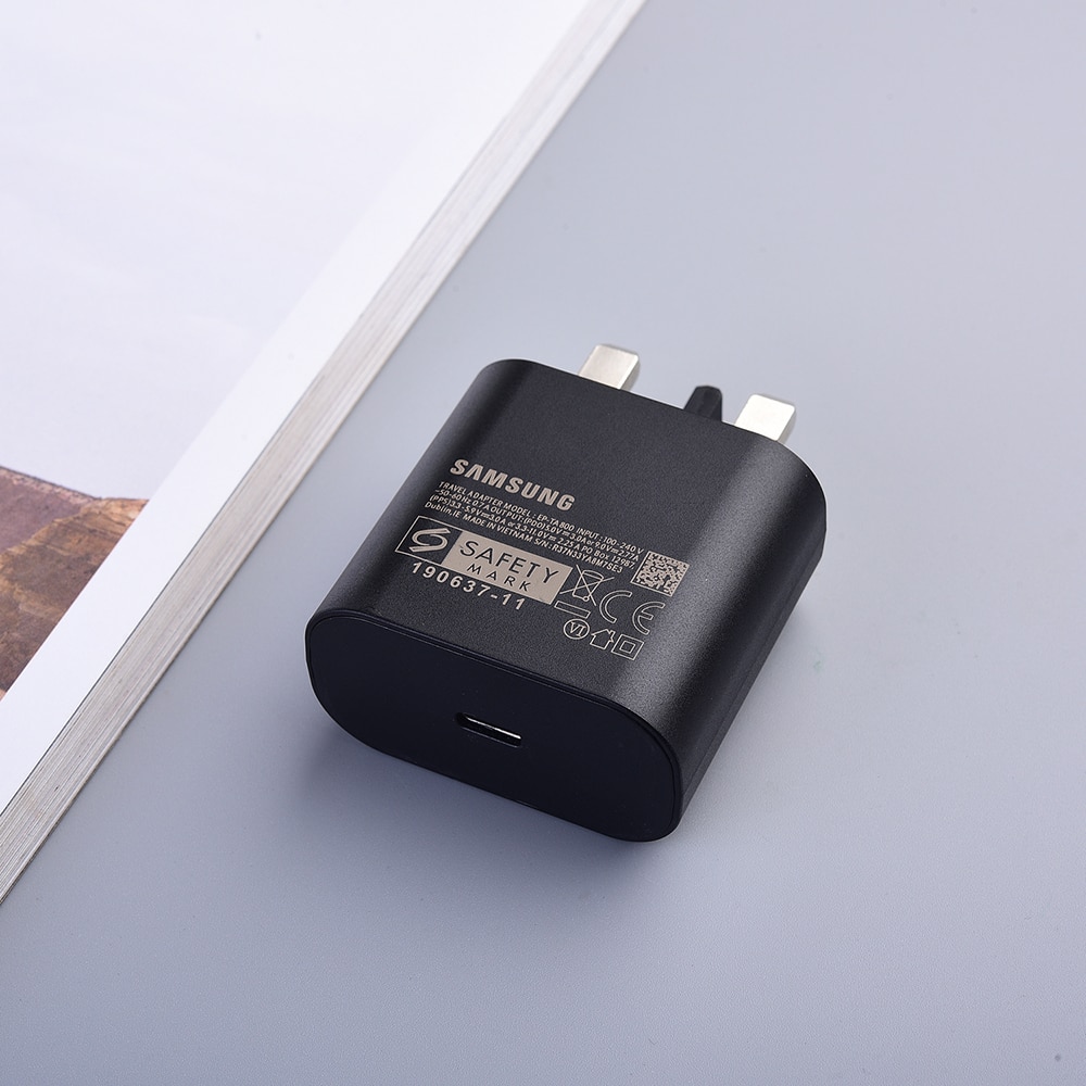 High-Performance - Samsung USB-C 25W PD Adapter (3 PIN)-EU version - Must Have - Easy to Use - Effortless Usage. 