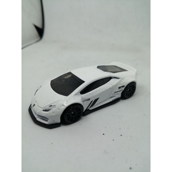 Captivating Make - Hot Wheels Lb - Works Lamborghini Huracan Coupe White; Scale - 1:64 - Offering value and flexibility - Upscaled Standard. 