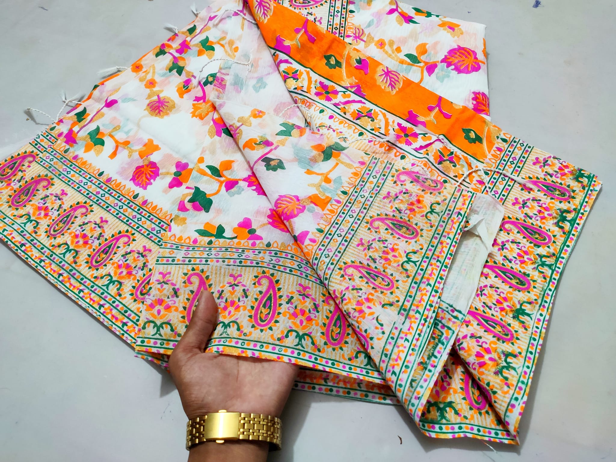 আফসান প্রিন্ট শাড়ী