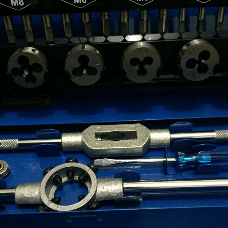 32PCS HSS Tap and Die Set Metric Wrench Cut M3-M12 Hand Threading Tool Tungsten Carbide Tap Die Screw Thread Making Tool. 