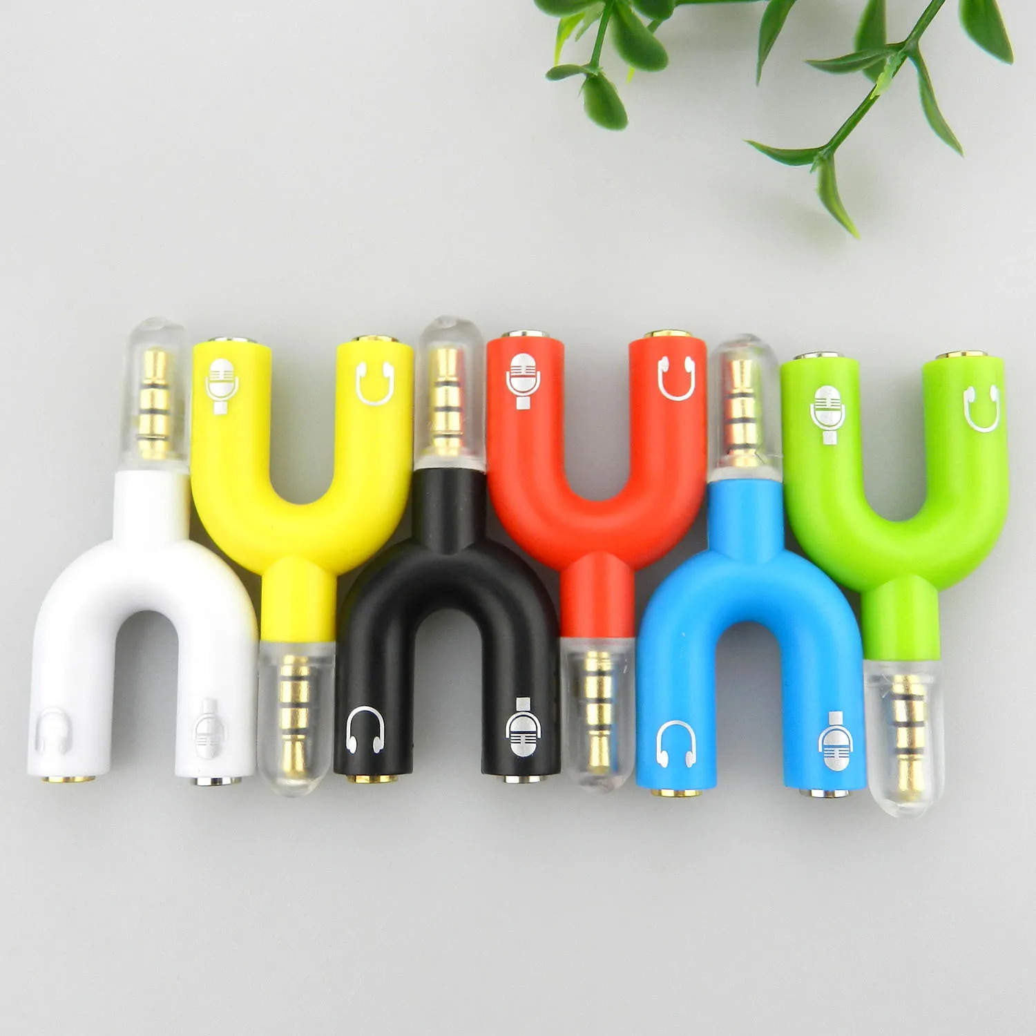 3.5mm Earphone Adapter Double Jack U Type Converter Plug Stereo Headphone Splitter for PC/MP3 Smartphone Player Audio Cables 1 Piece. 