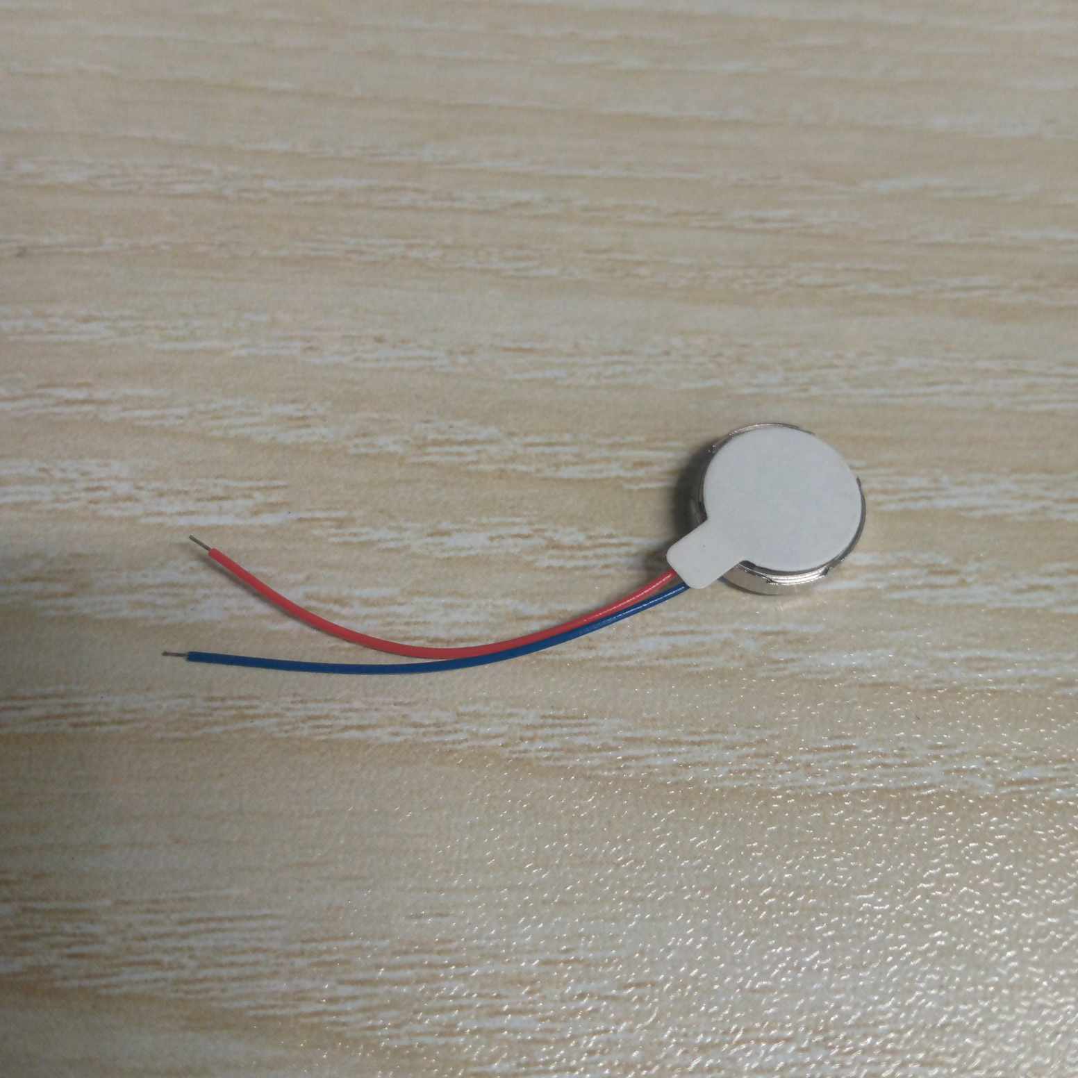 Vibration Motor Coin Type DC 3V 90mA 1034 12000 RPM Flat Coin Button Type Micro Linear Resonant Actuator With Strong Acceleration DC Vibrating Motor With Cables. 