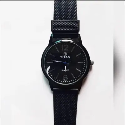 Waterproof watch online titan