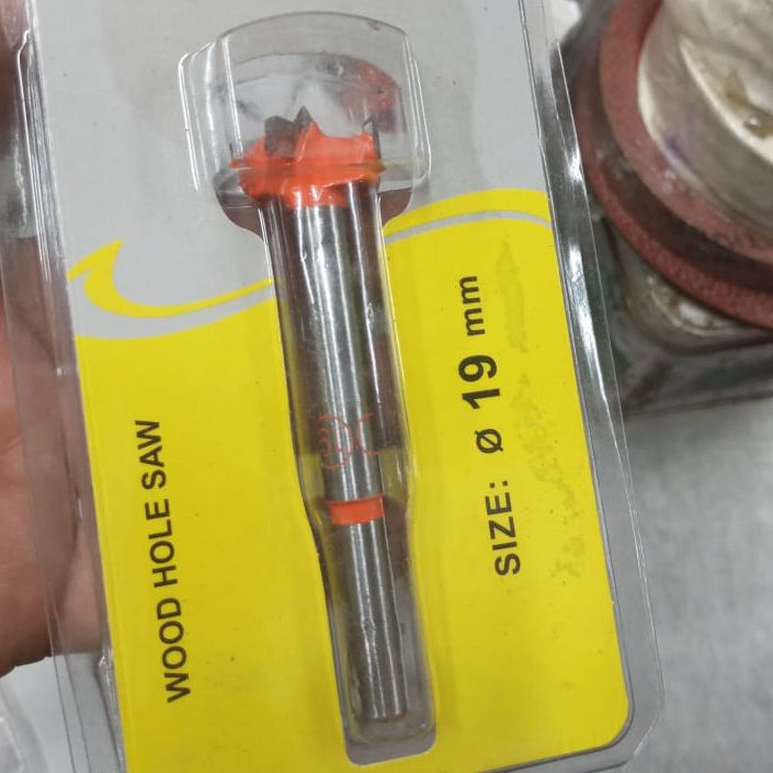 Wood Hole Saw bit 19mm ,Carbide Diameter Hinge Boring Drill Bit for Wood workers same as picture. 