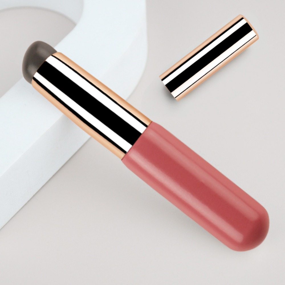 【The Edge of Beauty】Head lip brush new silicone soft tool portable like fingertips elastic lipstick brush lip. 