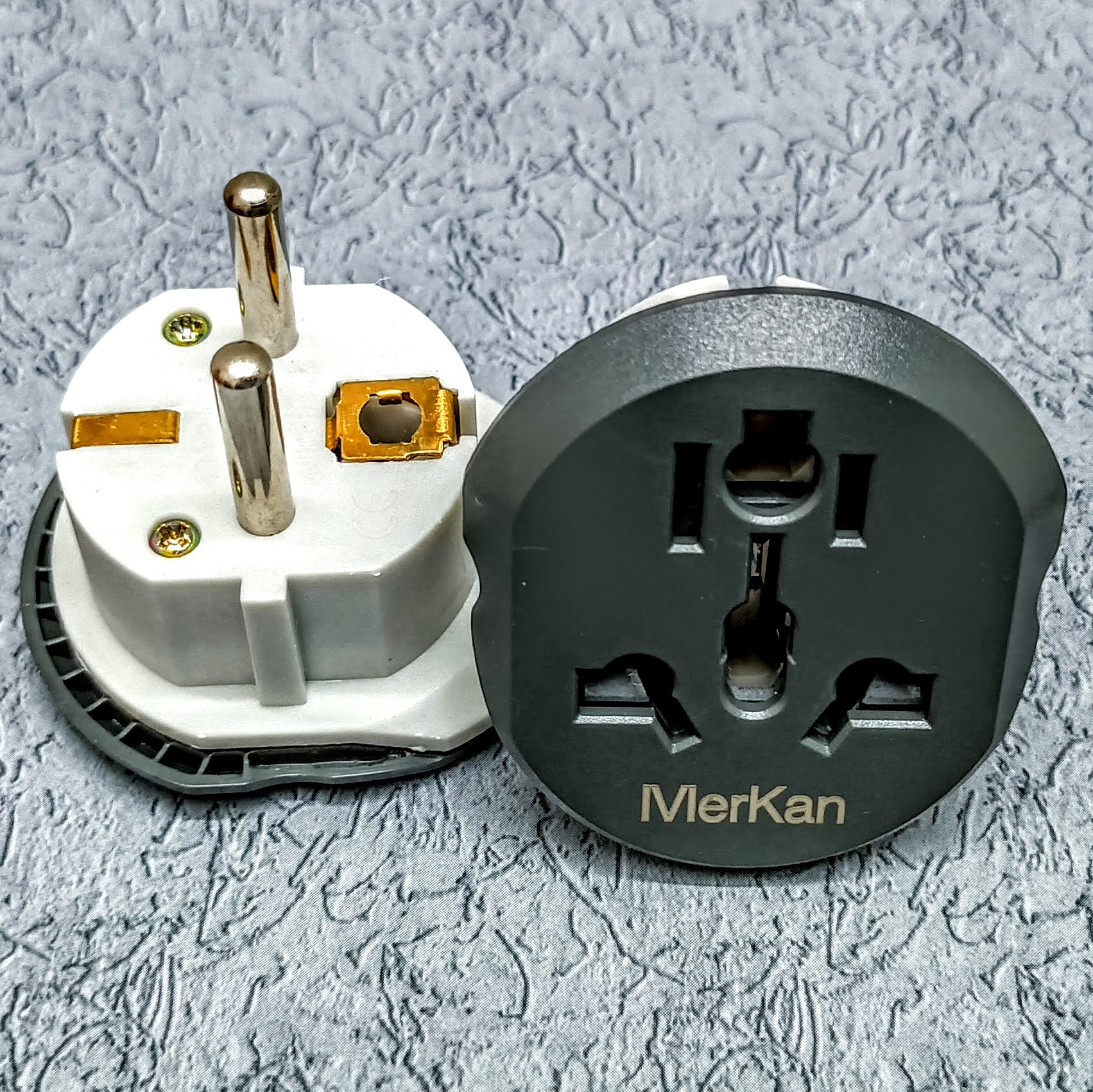 2Pin Round Type-C to Universal Multi-Functional 16A Travel Adapter Plug Type-A/B/C/D/I Pin Socket Converter - Compact Design for Worldwide Use Electrical Devices, Power Connection 2500W, Compatible with Various Devices, Ideal for Global Travelers. 