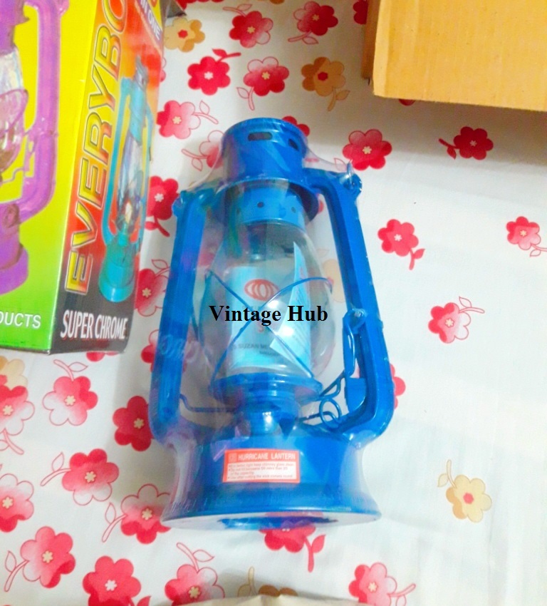 Hurricane Lantern Lamp Vintage Style Kerosene Lamp Classic Retro Oil Lamp Kerosene Citronella Lamp Classic. 