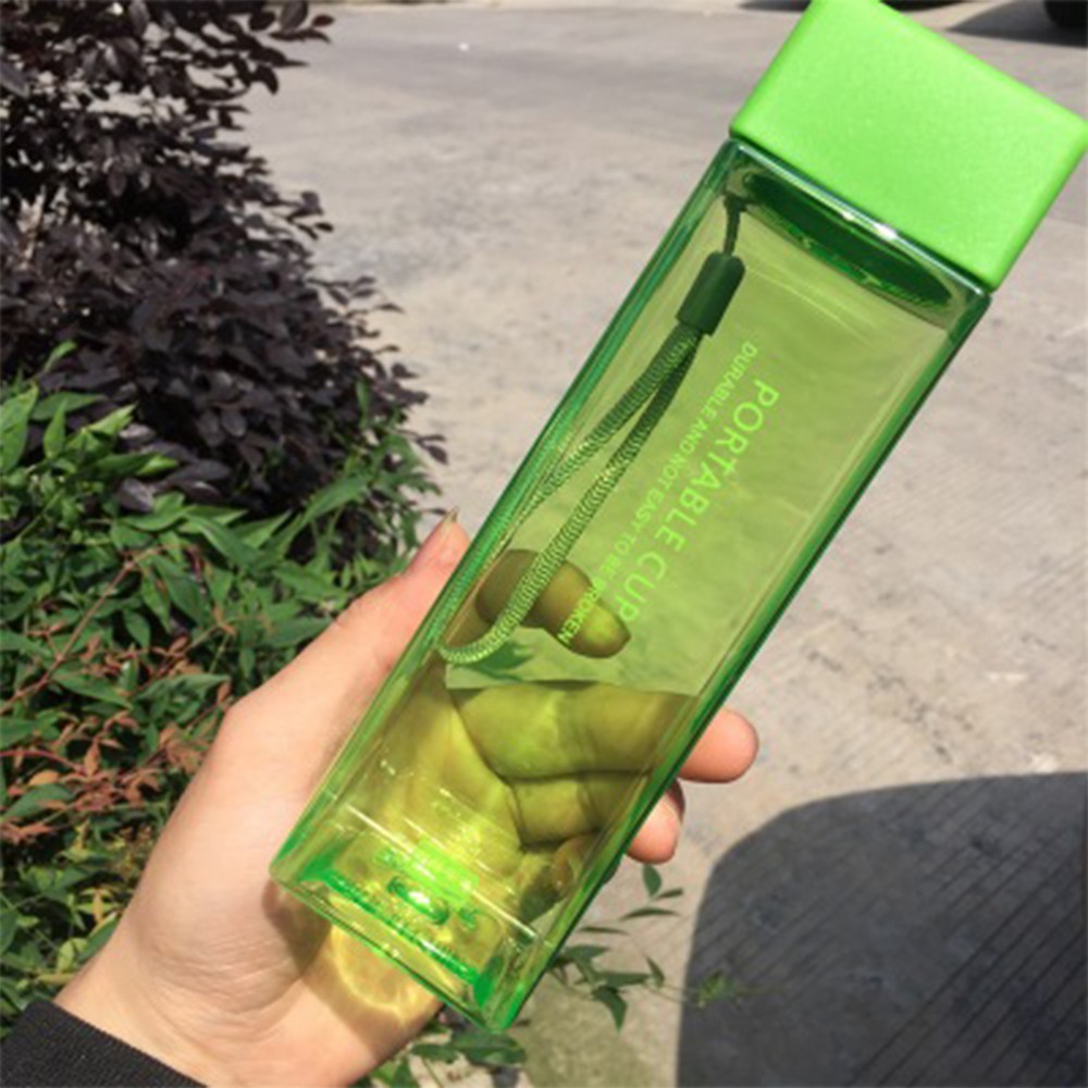 Smoothie Water Bottle Plastic Cups With Lid Iced Tumbler with Straws Double-walled Ice Cold Drink Travel Cup with Straw Lid Plastic Straw Ice Cup Water. 