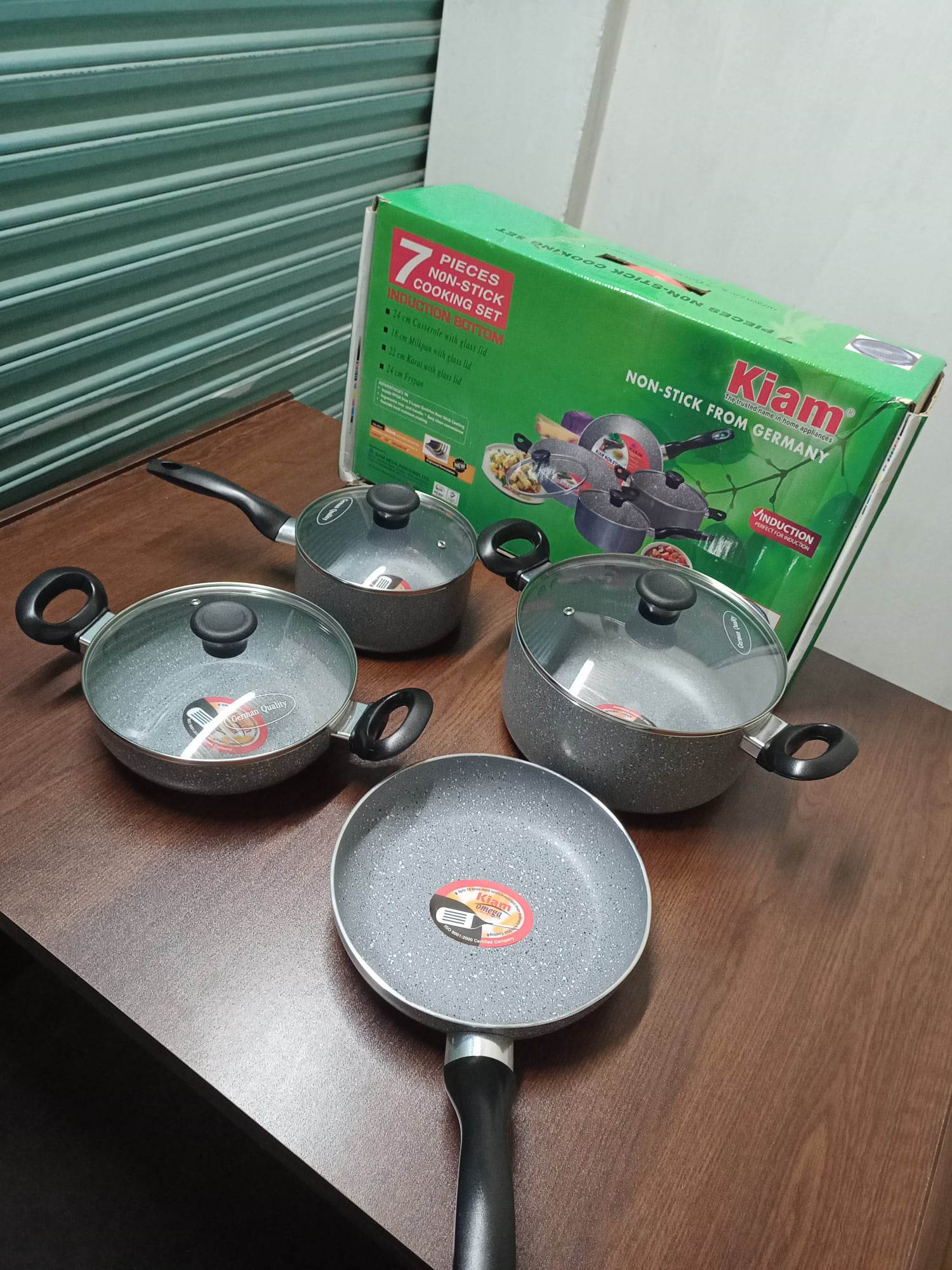 Kiam Non-Stick 7 Piece Cookware Set (Induction Bottom) - Upgrade Your Cooking Experience with This Durable and High-Quality Cookware Set. 