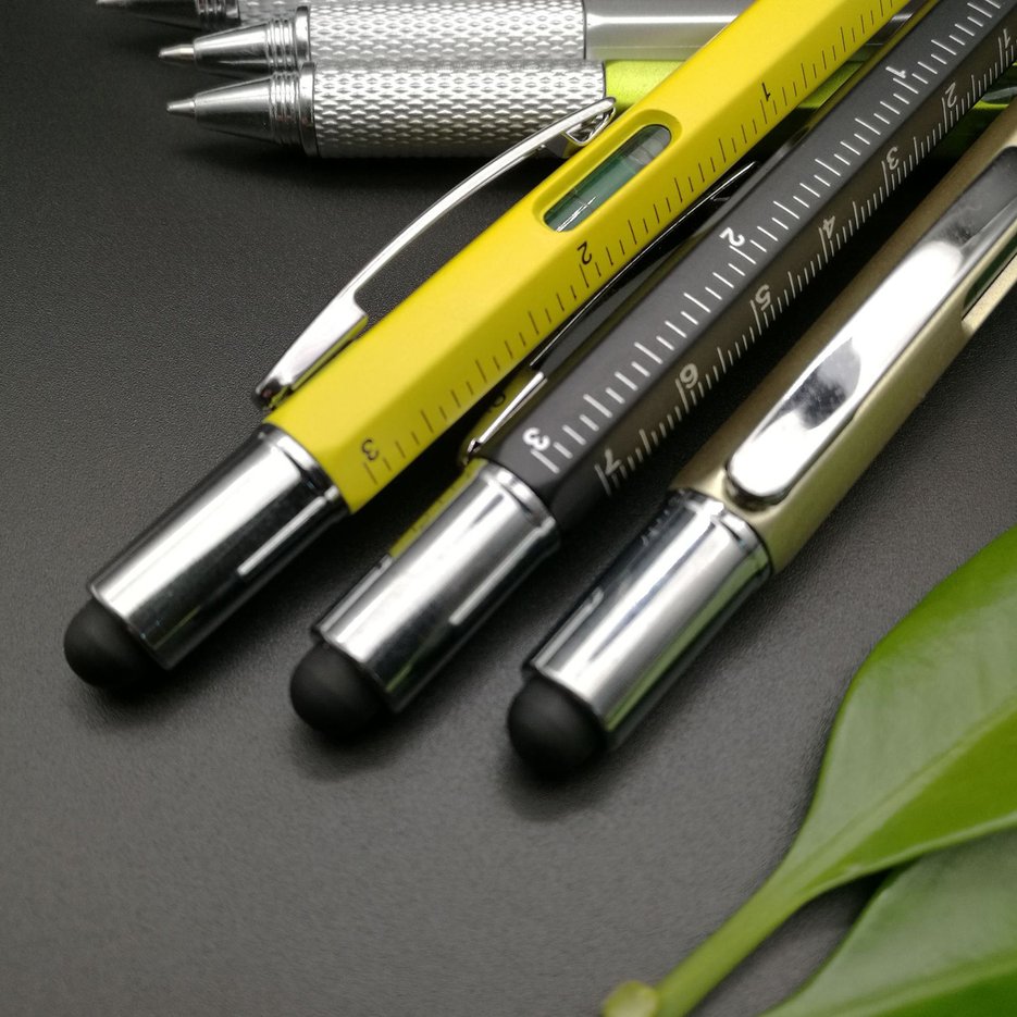 TE 6 in 1 Tech Tool Pen Multi-functional Screwdriver Tool Ruler Ballpoint Pen. 