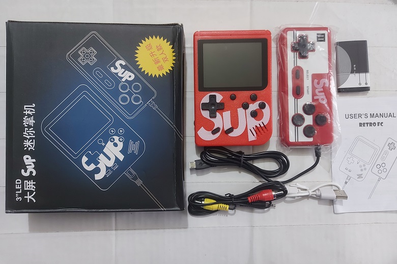 Sup Game Box 400 in 2 Game Player. 