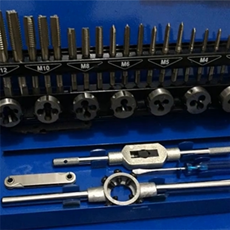32PCS HSS Tap and Die Set Metric Wrench Cut M3-M12 Hand Threading Tool Tungsten Carbide Tap Die Screw Thread Making Tool. 