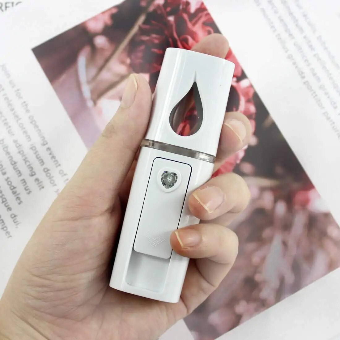 Portable Nano Facial Mister Mini Facial Steamer Atomization Eyelash Extensions with Mirror 20ml Visual Water Tank. 