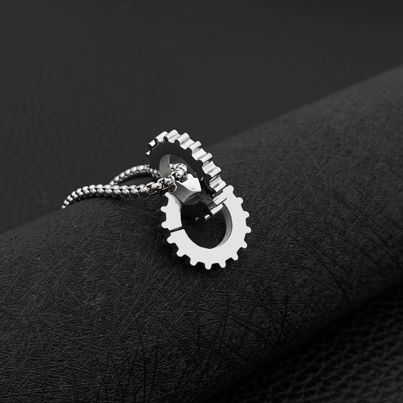 GGCH heavy industry machinery gear personalized fashion pendant bicycle style tag trendy men and women titanium steel necklace