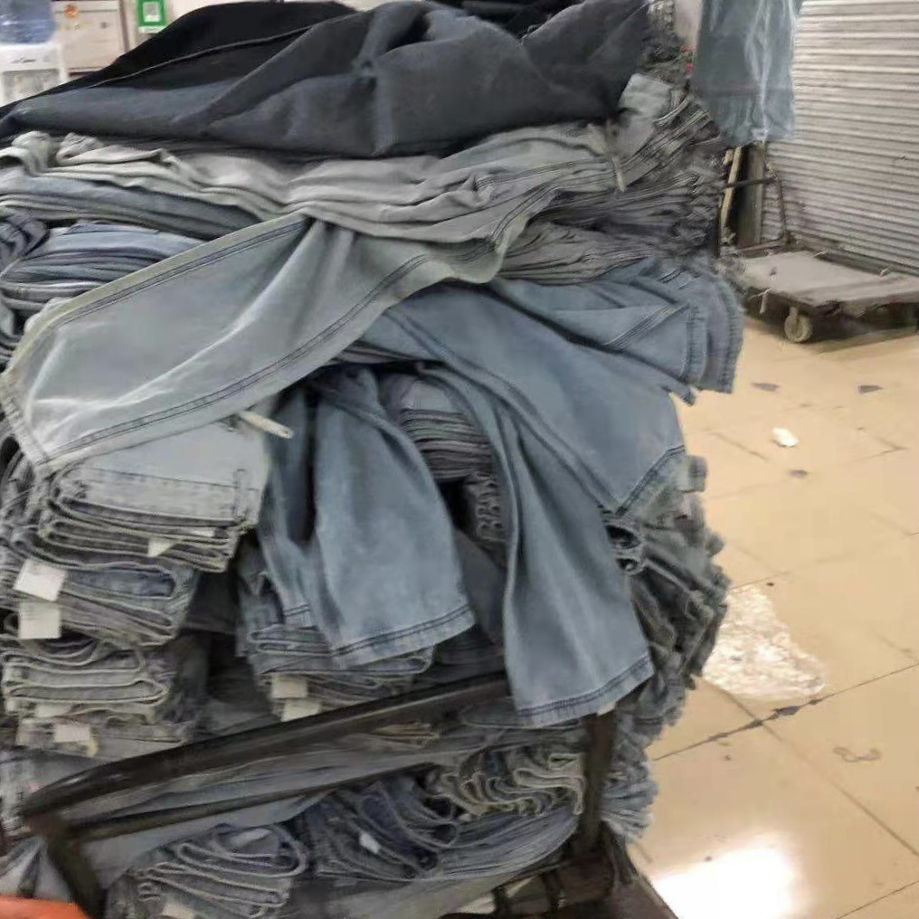 Wholesale Womens Slight Flaw Jeans stretch cross border plus size jeans wholesale. 
