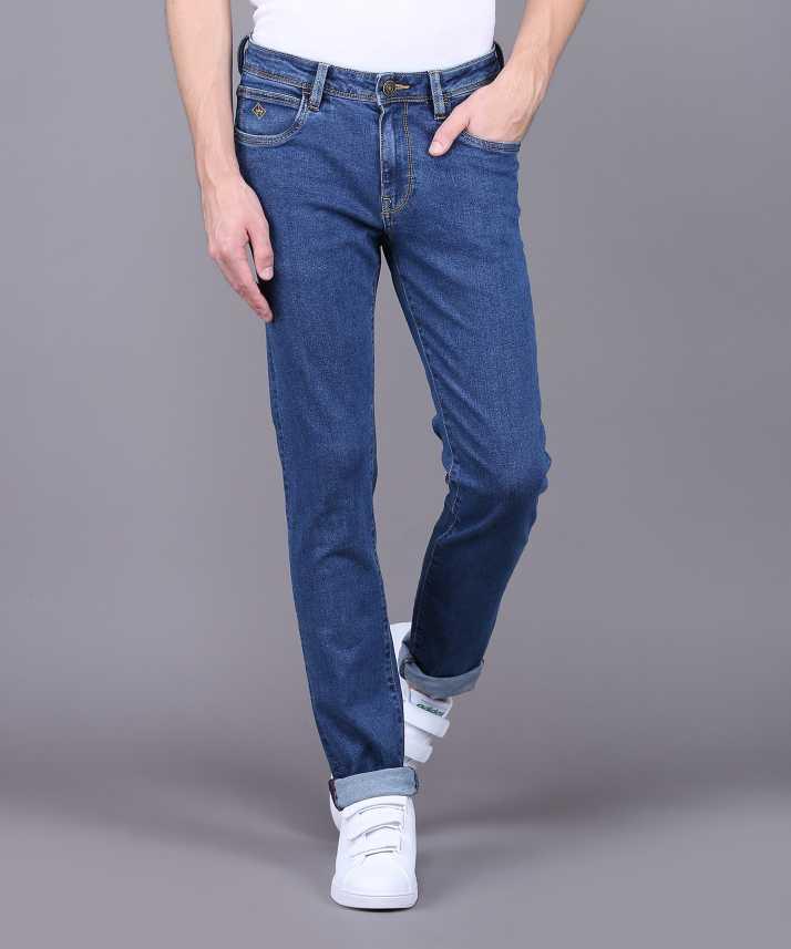 levis jamuna future park