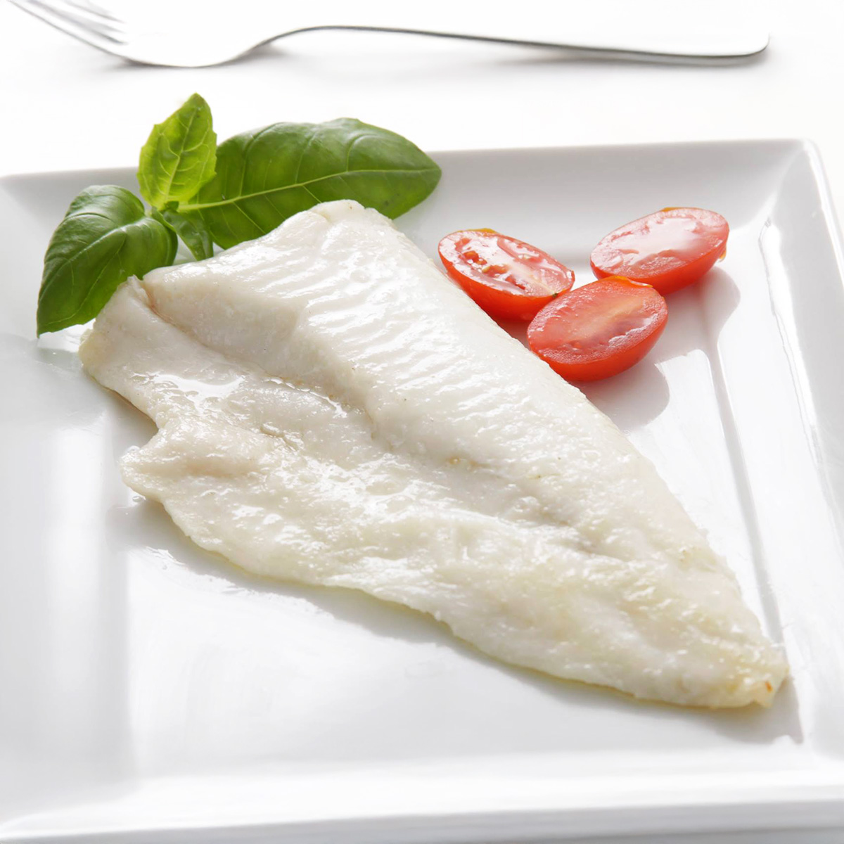 Pacific Dory (Basa) Fish Fillet – 1kg | Imported from Vietnam | Fresh & Versatile. 
