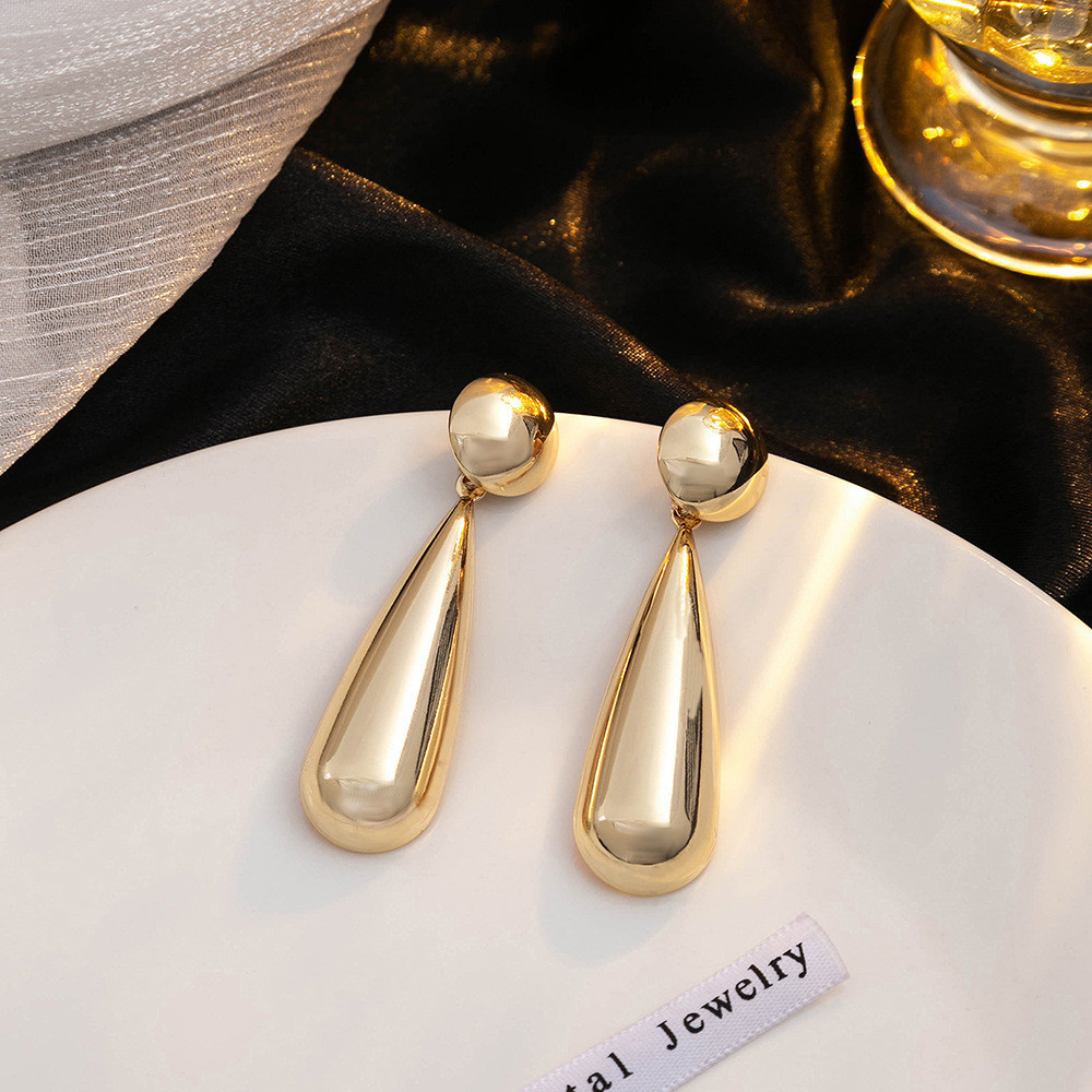 Eelgant Gold Metal Geometric Round Earrings Simple Smooth Water Drop Oval Earrings for Women