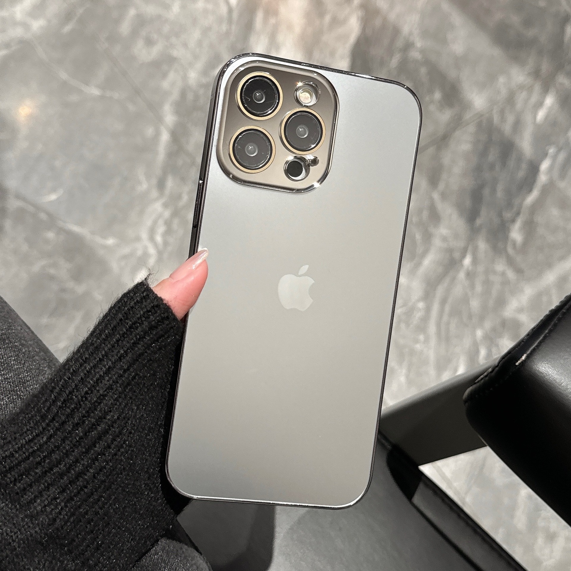 Frame Titanium Gold Shell iPhone15 pro Phone Case Good-looking All-Match for Apple 14 Electroplating All-Inclusive Drop-Resistant. 