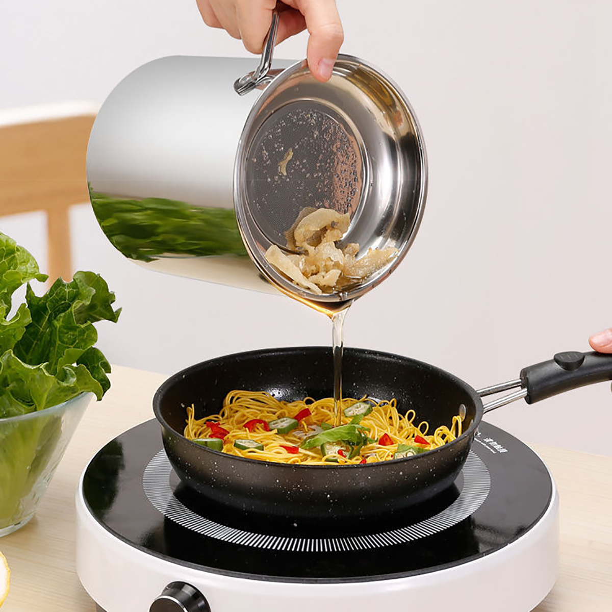 Tempura deep Fryer with a Thermometer Oil Appliances Filter Pot Stainless steel household with lid tempura fryer - 2L Filter Pot. 