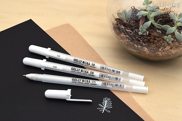 Sakura Gelly Roll white Gel Pens - set of 3 pens - Assorted nib sizes. 