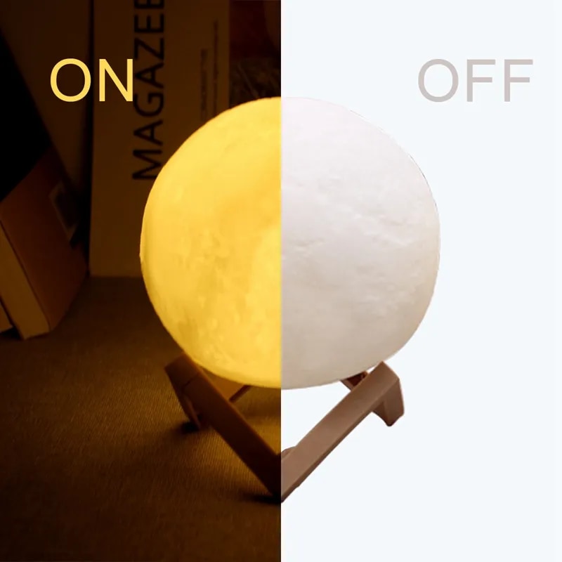15 CM 3D Moon Lamp 16 Colors Remote & Touch Table Lamp. 