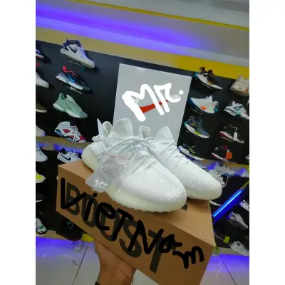 350 shoes men's outlet white