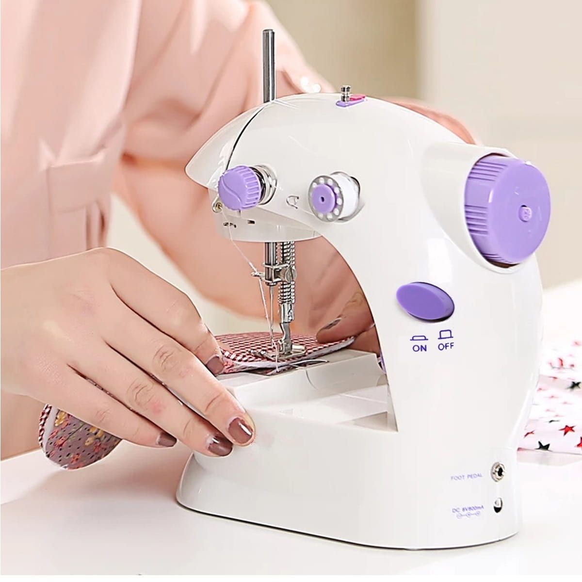 Mini Sewing Machine SM-202A