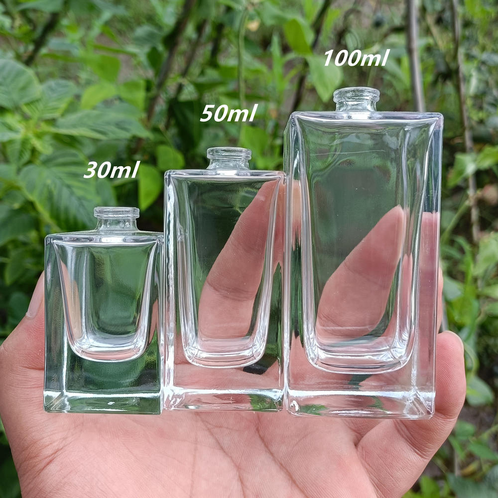 30ml Bottle 100ml Bottle Perfume Bottle
30ml Bottle
50ml Bottle
100ml Bottle
The Crystal White Material Is Bottled Separately
glass Bottle
Thick-bottomed Dispenser Bottles
snap-top Bottle
High-end Spray Bottle
wooden Lid Perfume Bottle. 