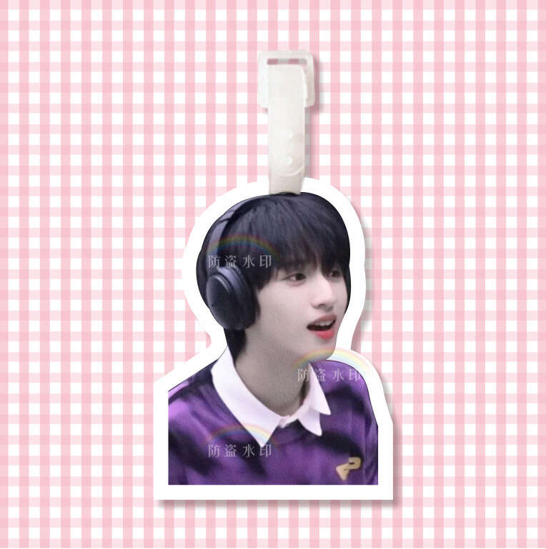 Yan Haoxiang's backpack, hanging luggage travel luggage, boarding tags, big head celebrity support for Youth League of the times. 