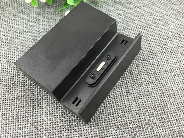 【VisioN Shop】DK48 For Xperia Z3 Dock Charger 4 Slots Z3 D6603 D6643 D6633 L55T L55u Desktop Magnetic Charging Z3 Compact. 