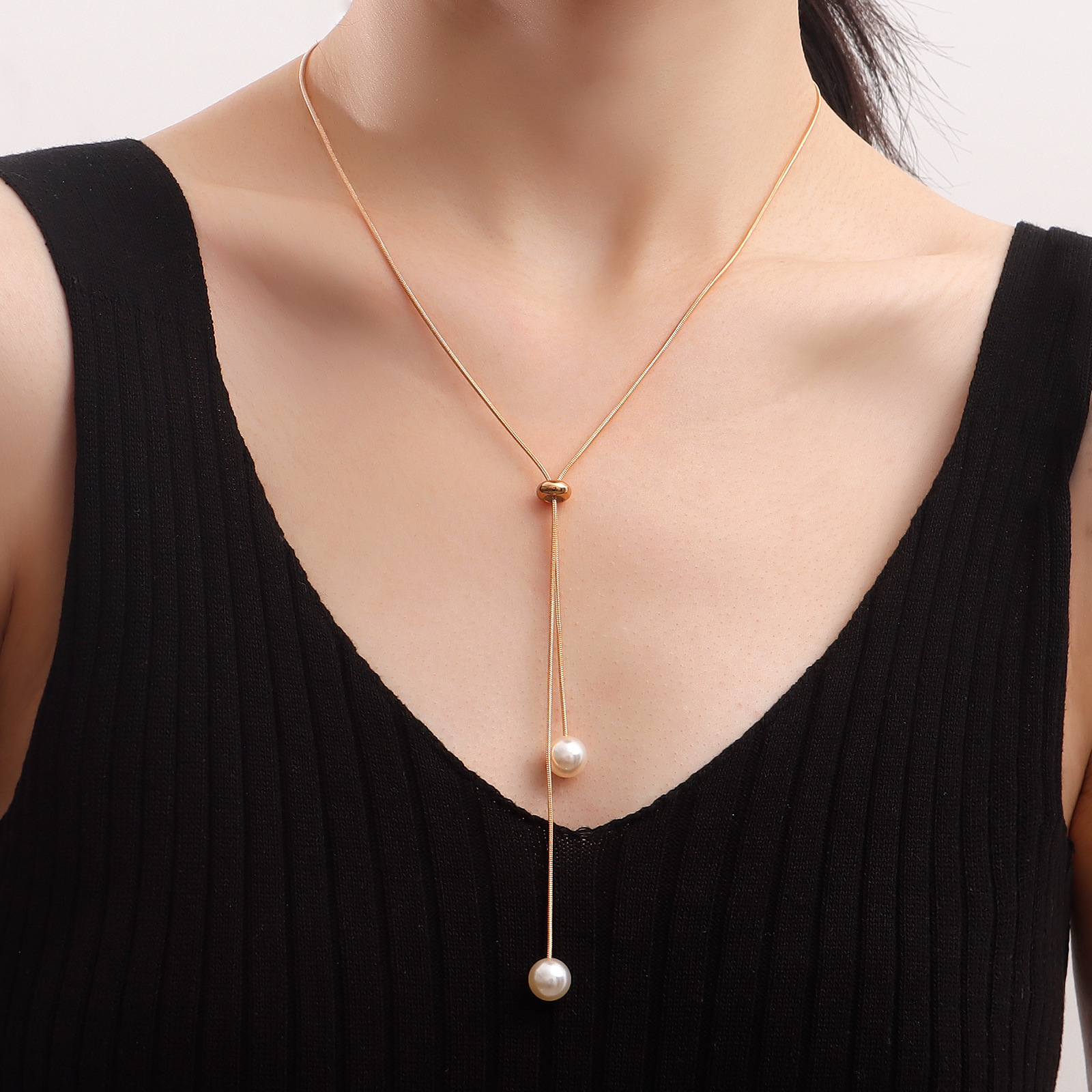 New Fashion Heart Choker Necklaces Small Heart Necklace for Women. 